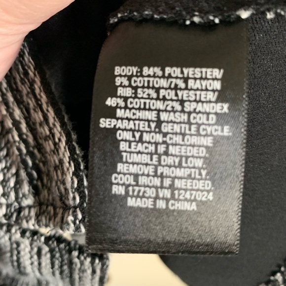 Mossimo Fitted Zip Up Jacket Black & White - Picture 4 of 4